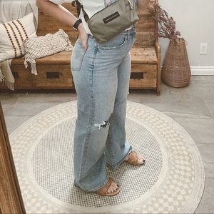 Madewell Wide Leg Jeans, size 28. High Rise